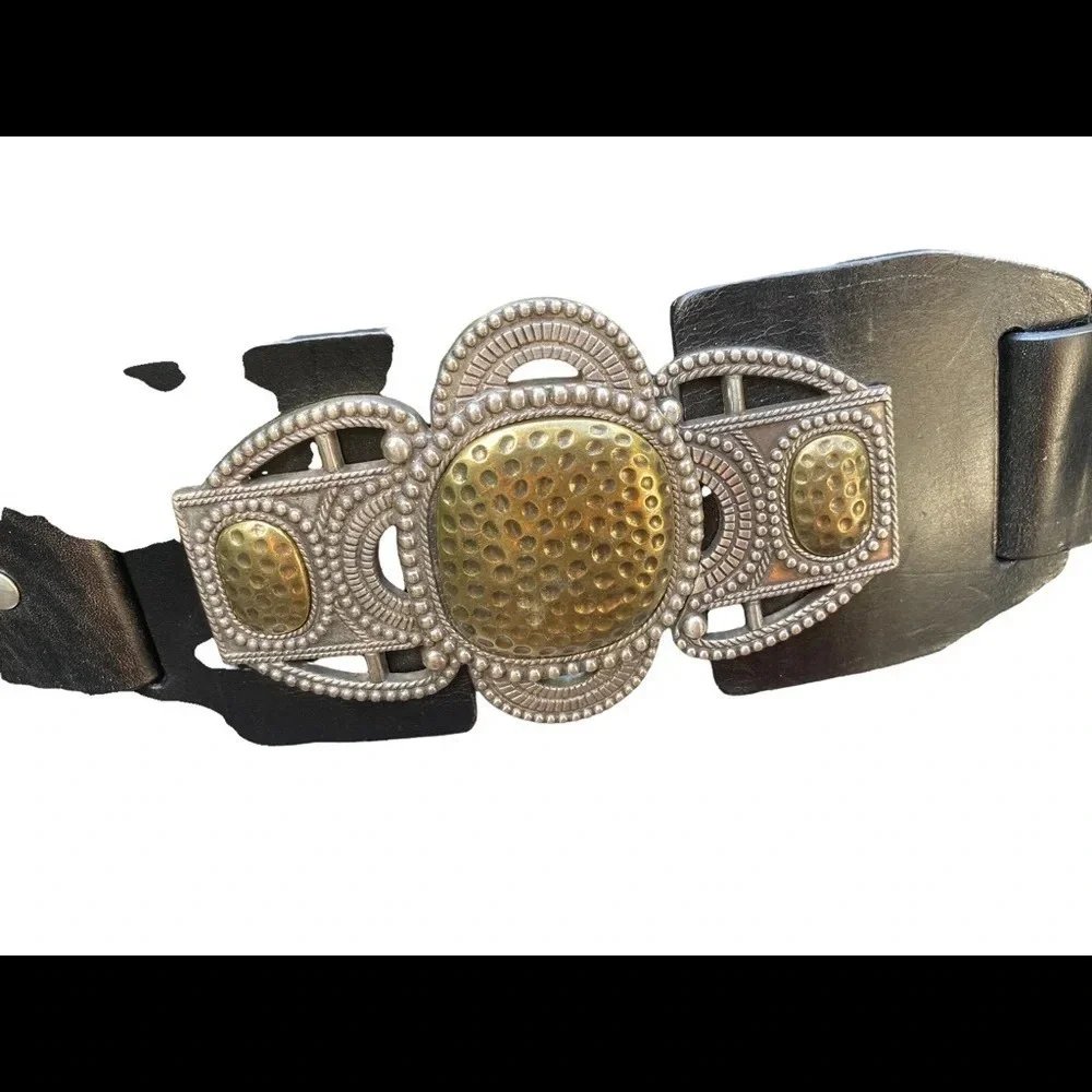 Chico’s Belt Leather and Silver/Gold Metal Belt